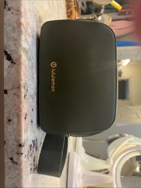 lululemon athletica Men's Dark Green Belt Bag with Gold Logo